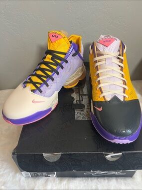 Nike LeBron XIX LowMulticolor Low-Top Basketball Shoes - size 12 Mens